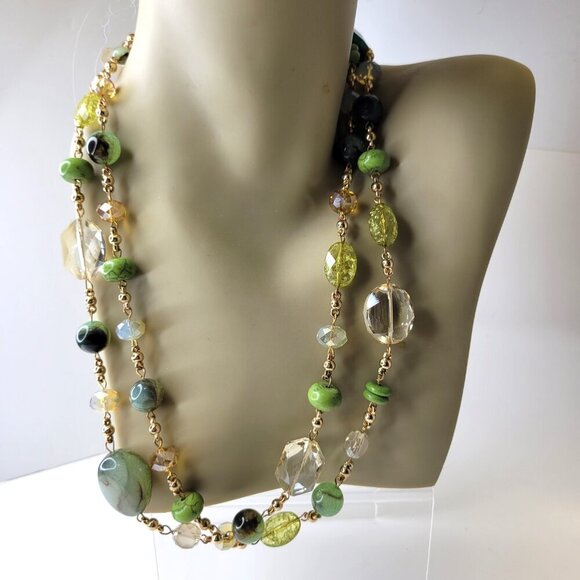Green Glass Bead Long Necklace - Picture 2 of 12